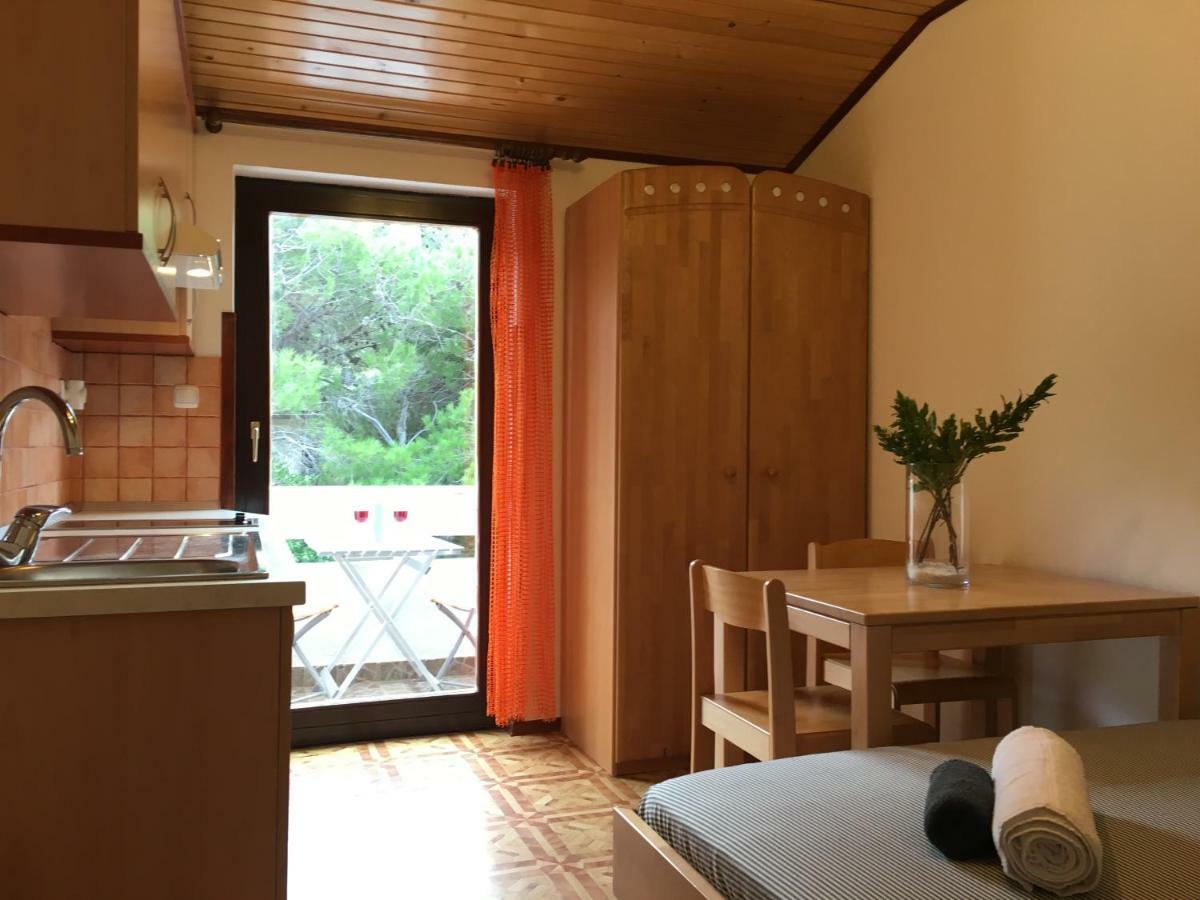 Apartmani Lisac Baška Eksteriør bilde