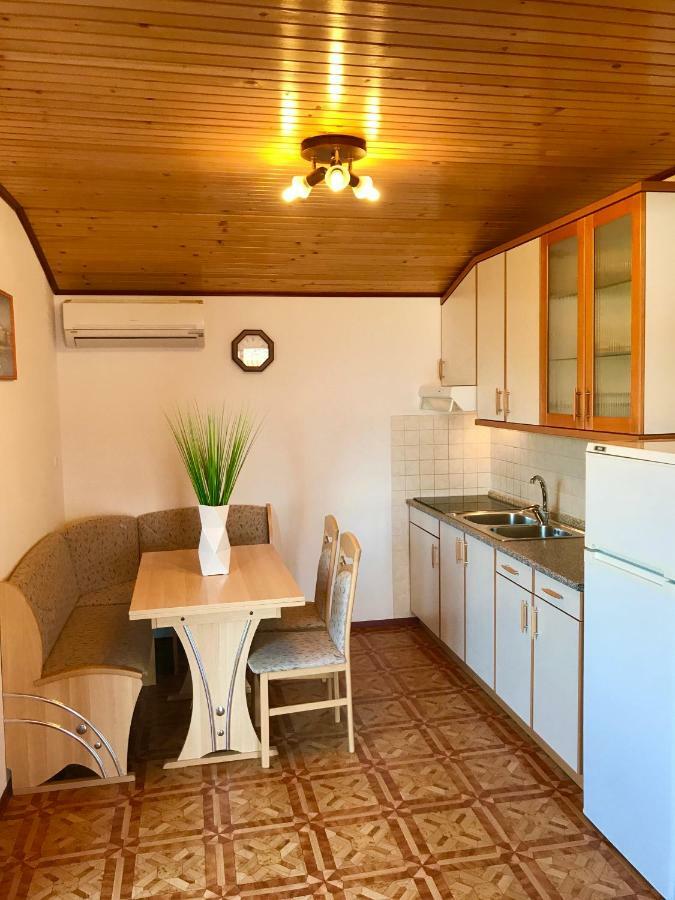 Apartmani Lisac Baška Eksteriør bilde