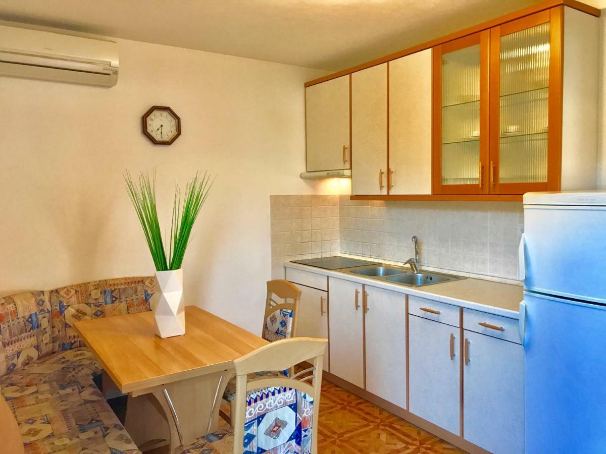 Apartmani Lisac Baška Eksteriør bilde