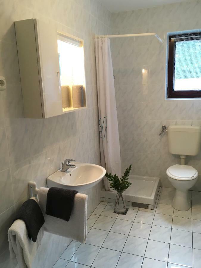 Apartmani Lisac Baška Eksteriør bilde